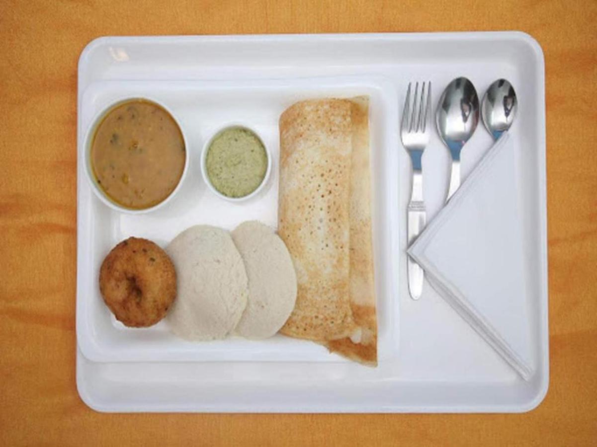 Oyo 555 Villa Dasuni 캔디 외부 사진